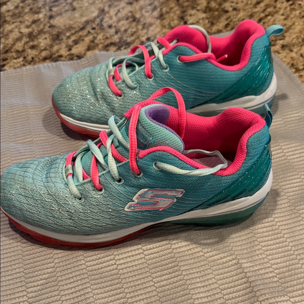 Skechers Teal and Pink Athletic Shoes